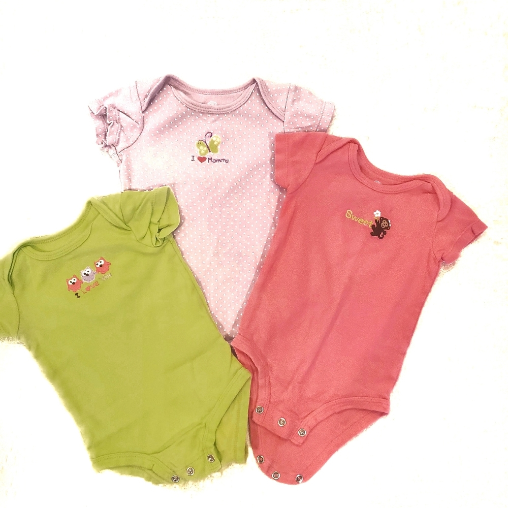 4for$20!! Set of 3 baby girls bodysuits